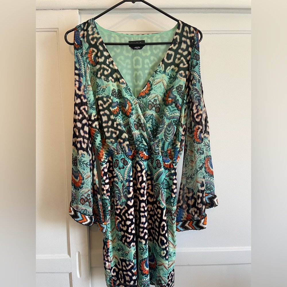 Bebe dress